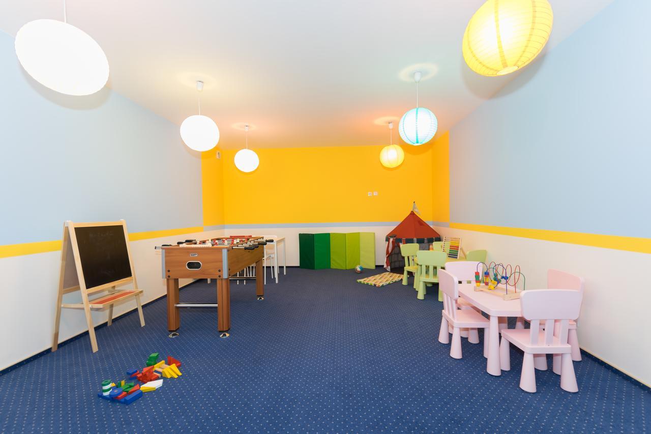 Apartament Komandorski Darlowko Exteriör bild